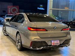 بي ام دبليو الفئة 7